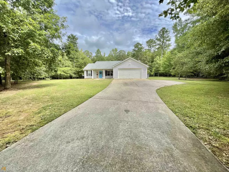 86 Esther Lane, Grantville, GA 30220