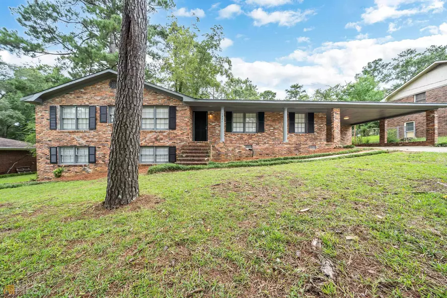 1026 Red Oak DR, Macon, GA 31204