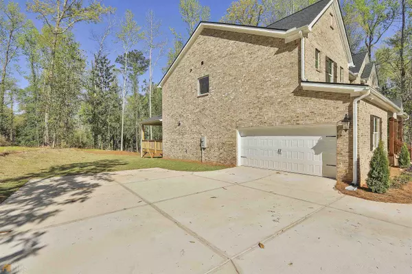 Newnan, GA 30263,10 Singletree LN