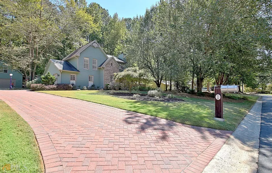 110 Shadowood LN, Peachtree City, GA 30269