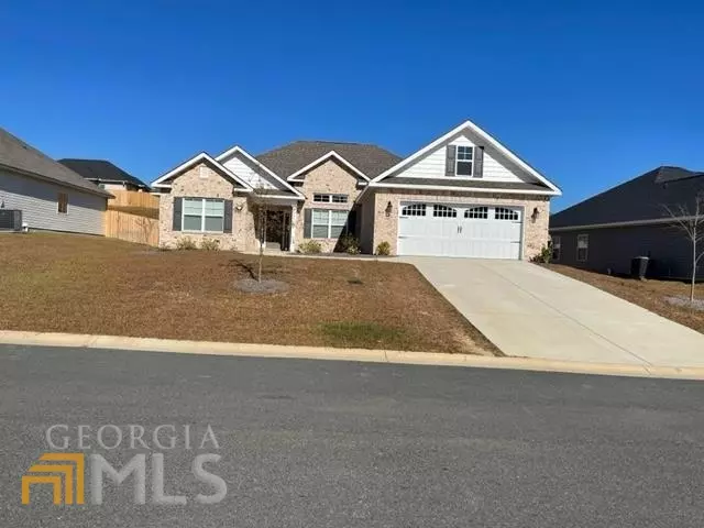 211 Creek Ridge DR, Warner Robins, GA 31088