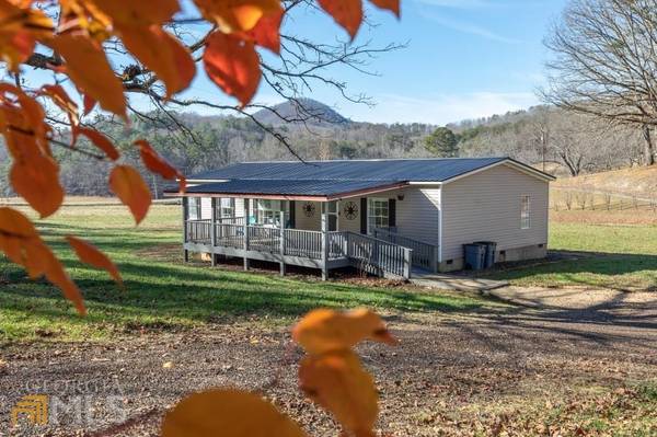 544 Bearden RD, Blue Ridge, GA 30513