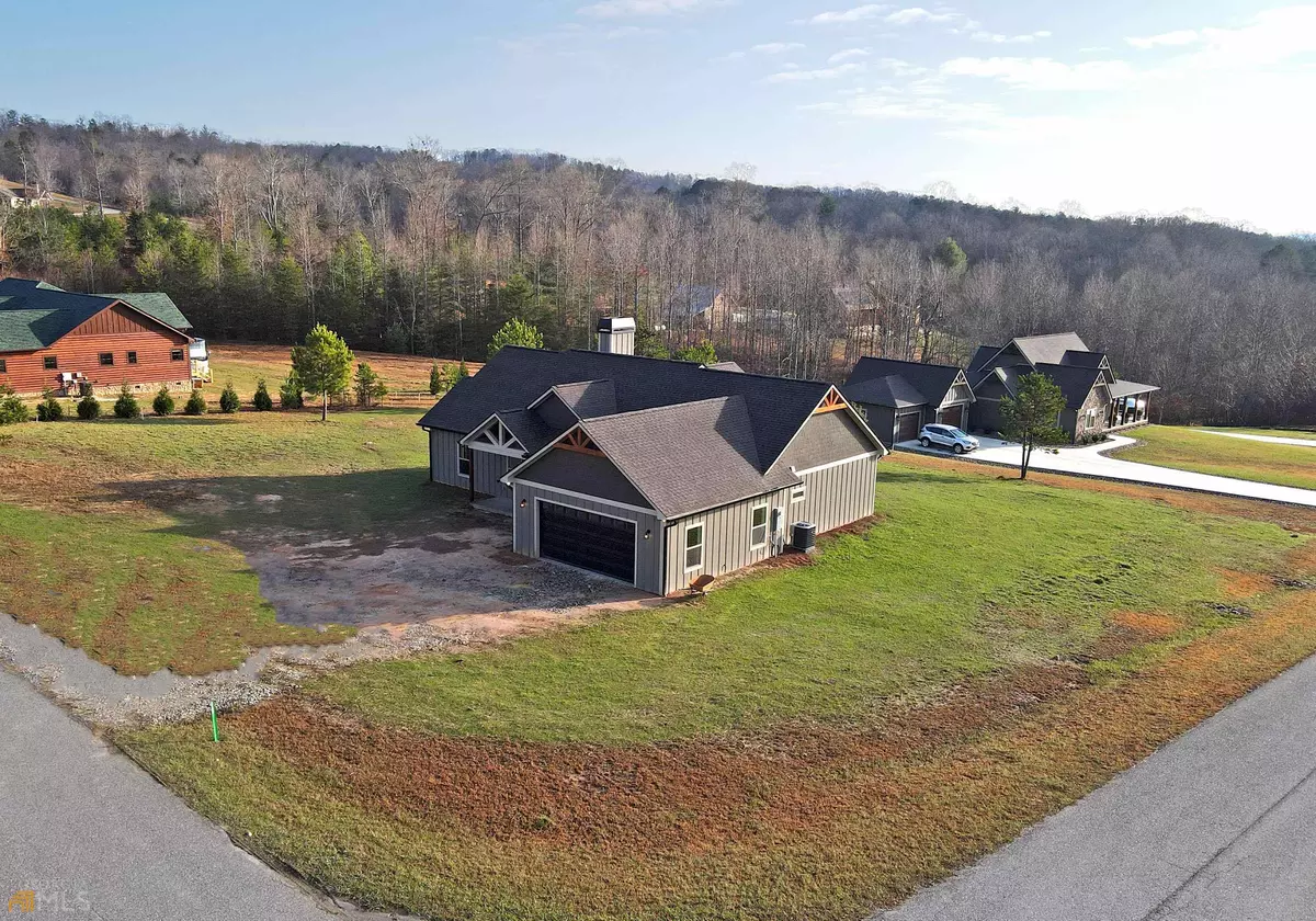 Blairsville, GA 30512,368 Clay DR