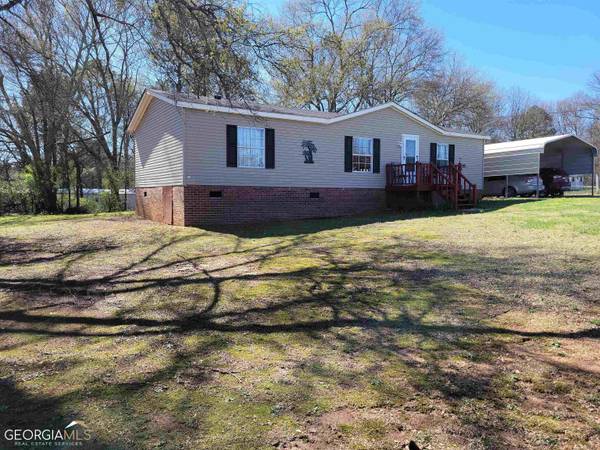 65 Woodland CIR, Royston, GA 30662