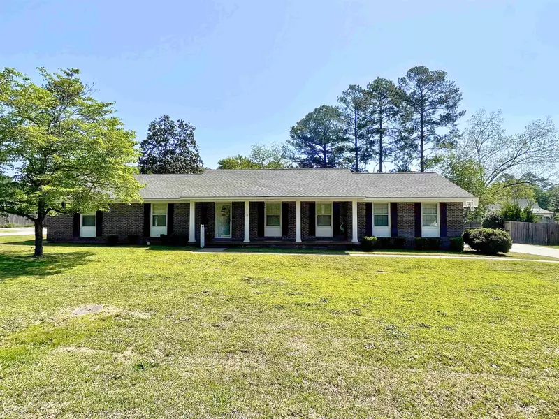 110 Tyler Terrace, West Point, GA 31833