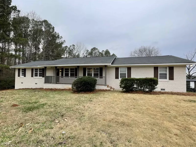 8705 Forrest RD, Grantville, GA 30220