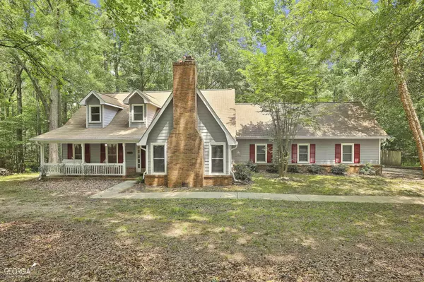 295 Mapledale TRL, Sharpsburg, GA 30277