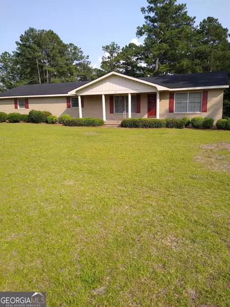 25 Hillcrest ST, Wrightsville, GA 31096