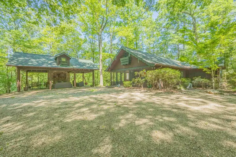 168 Ber Weg, Helen, GA 30545