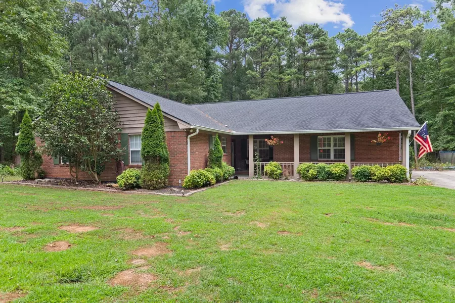 290 Dixie TRL, Covington, GA 30014