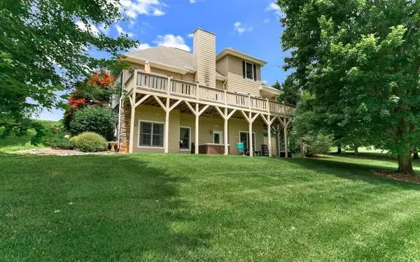 115 Country Club View, Hayesville, NC 28904