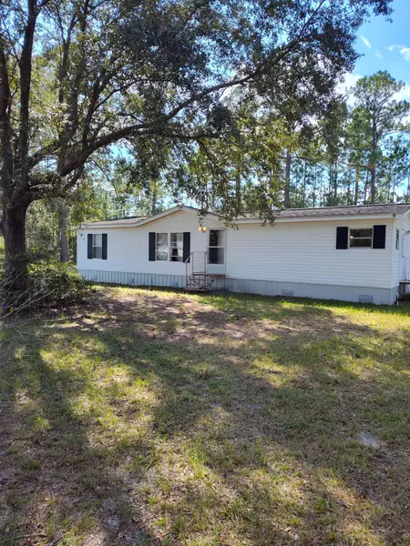 847 Spring Lake DR, Folkston, GA 31537