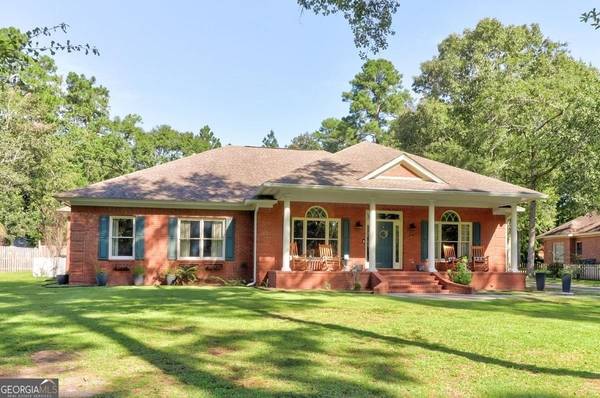 208 Lake Tomacheechee DR, Rincon, GA 31326