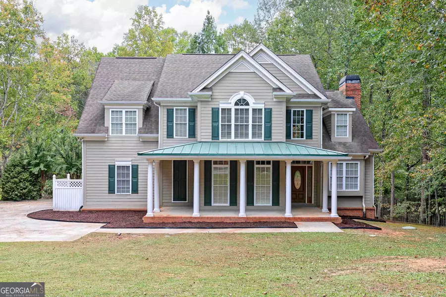 175 Shoreline CIR, Newnan, GA 30263