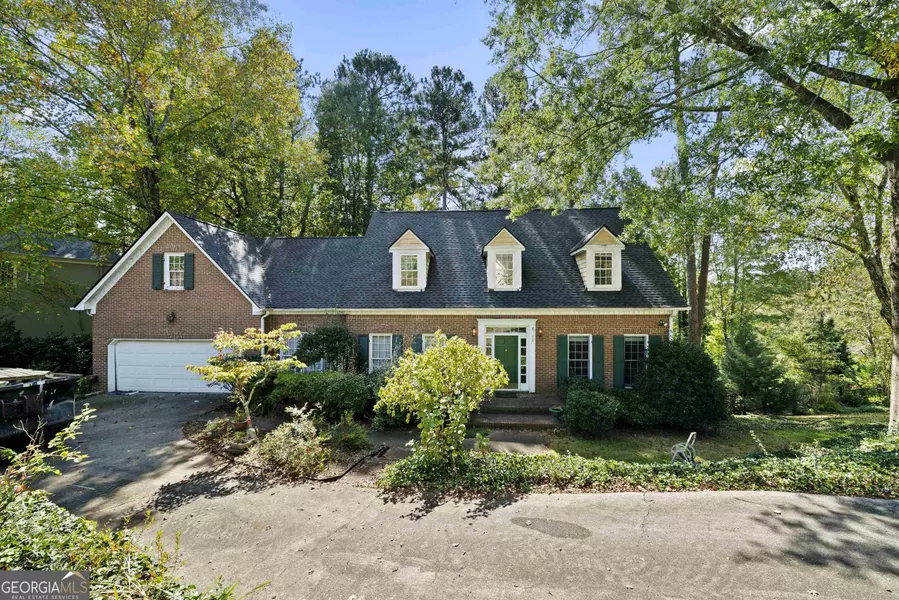 430 Log House CT, Roswell, GA 30075