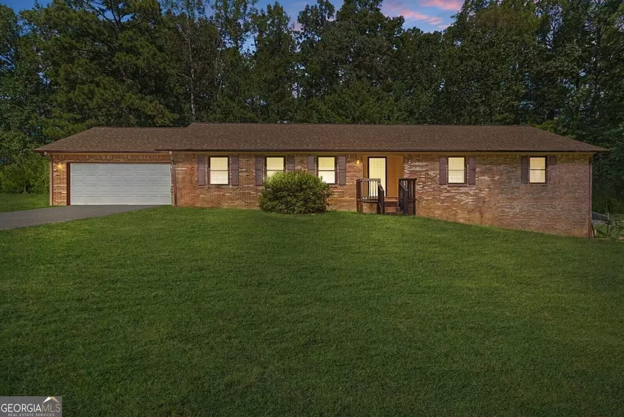 2224 Barbara LN, Ellenwood, GA 30294