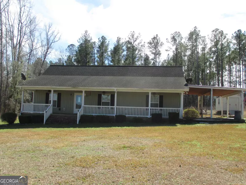 61 Ginger Farm RD, Hazlehurst, GA 31539