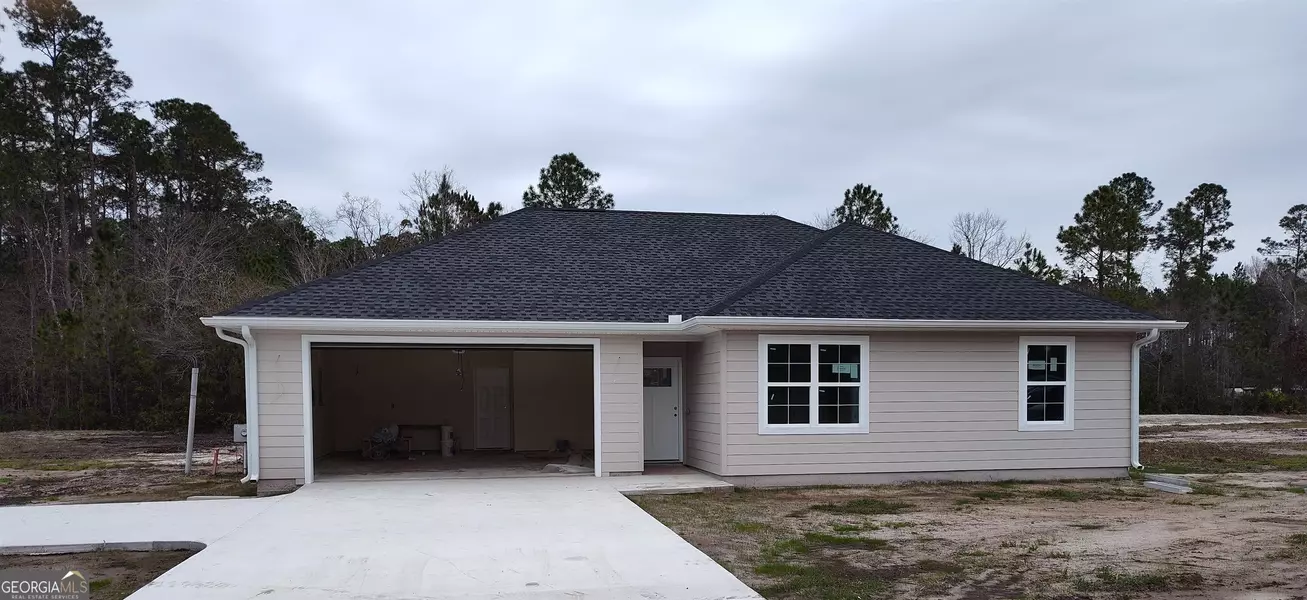 102 Jenny CT, Folkston, GA 31537