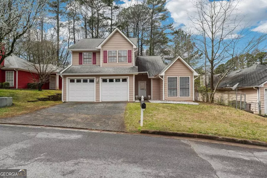 426 Thomas Jefferson DR, Stone Mountain, GA 30083