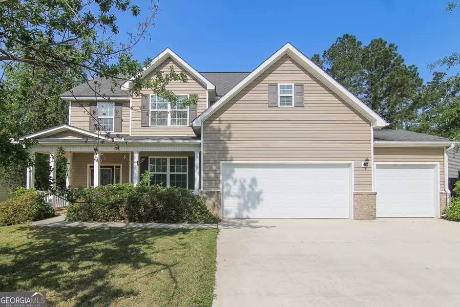 203 Christopher Luke CIR, Perry, GA 31069