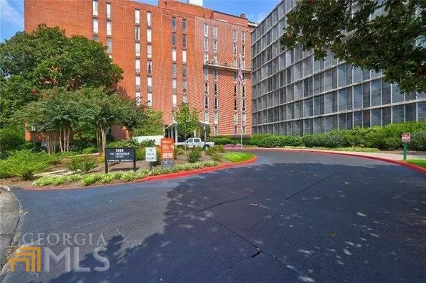 3060 Pharr Court North NW #512, Atlanta, GA 30305