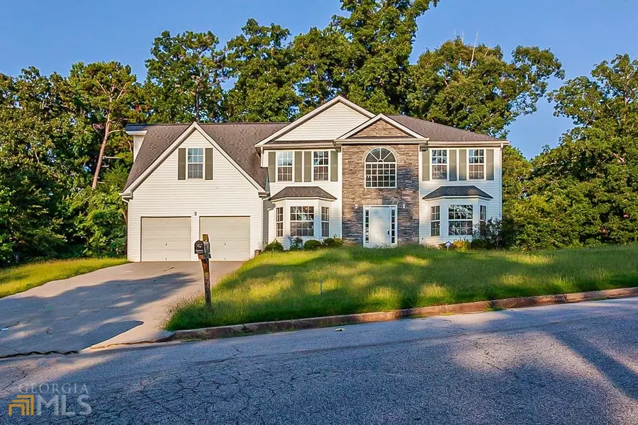 706 Trigg Lake, Stone Mountain, GA 30087