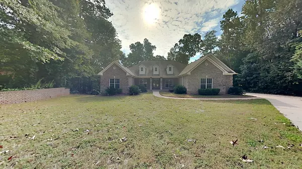 213 W Lake CV, Mcdonough, GA 30252