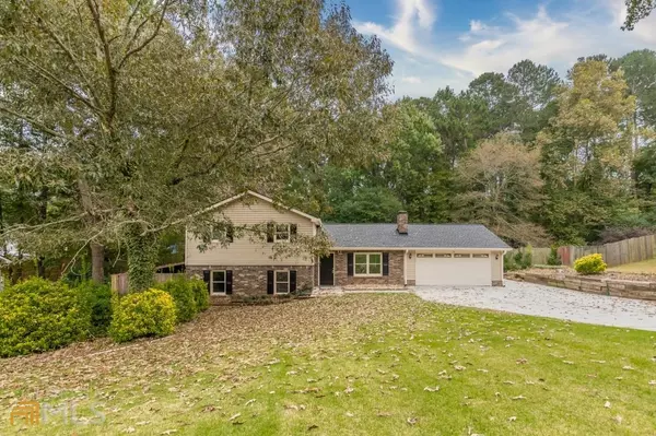 1888 Poco Pine LN, Grayson, GA 30017