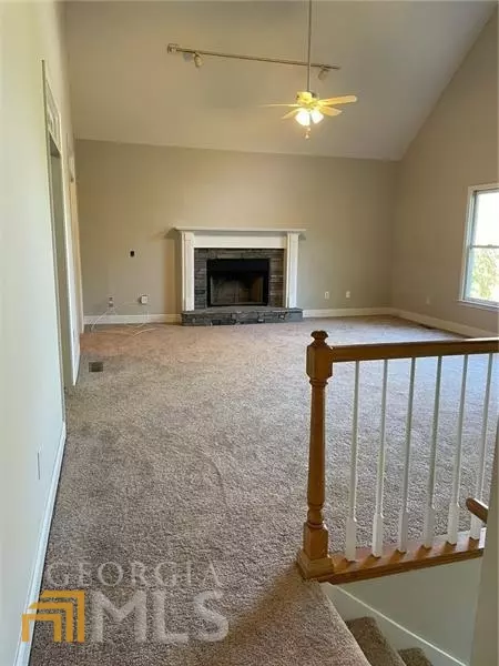 White, GA 30184,14 Huntington CT