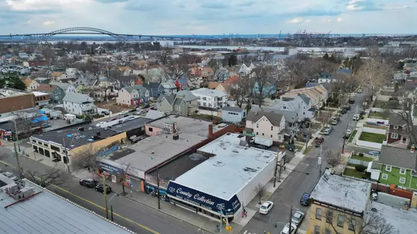 Staten Island, NY 10310,1229 Castleton Avenue