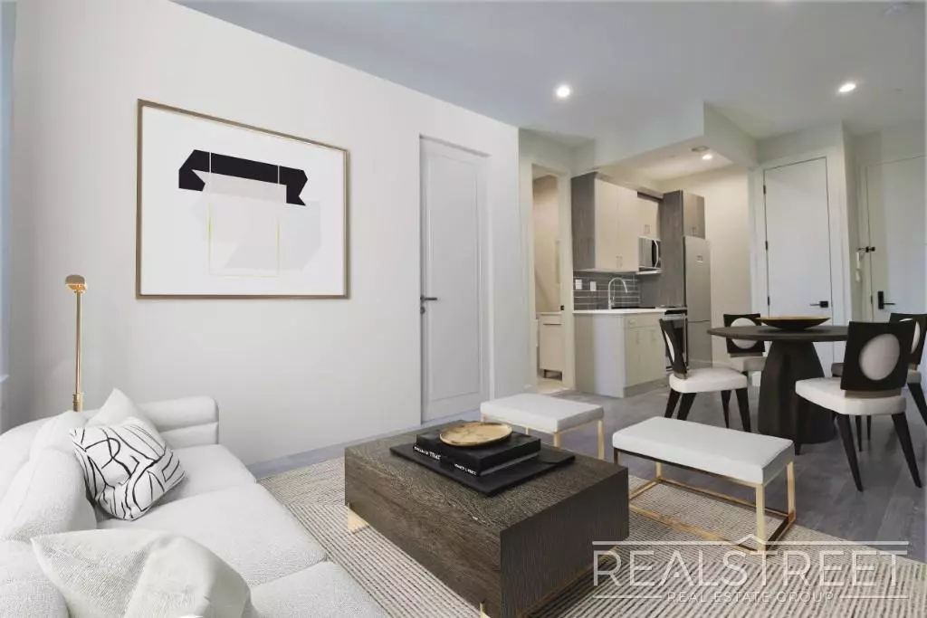 Brooklyn, NY 11216,697 Dekalb Ave #4R