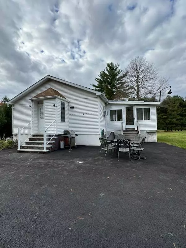 Ellenville, NY 12428,270 Camp Rd