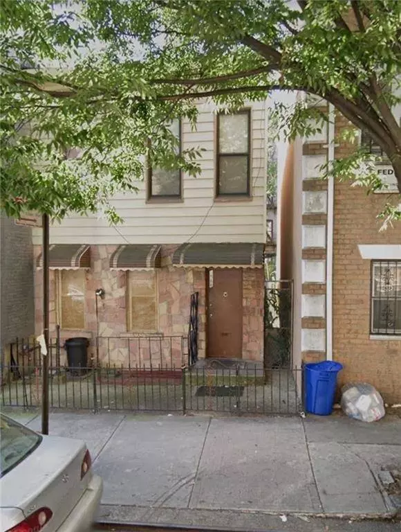 Brooklyn, NY 11233,1588 Lincoln Place