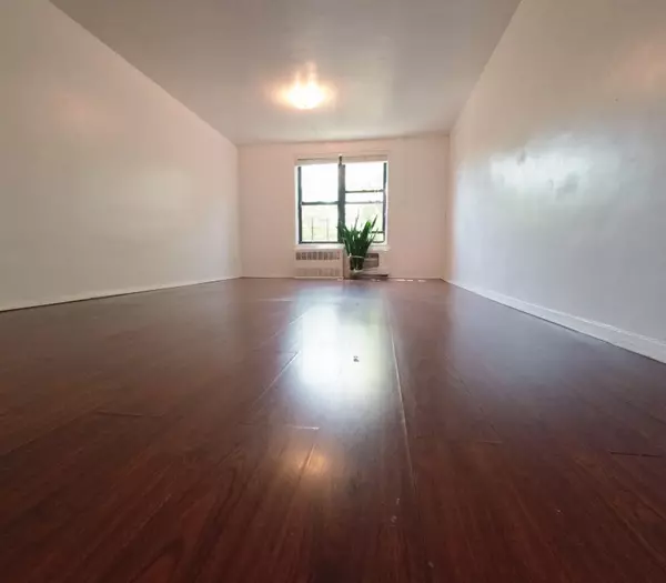 Elmhurst, NY 11373,78-06 46th Ave #2J