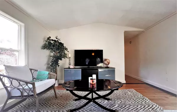 Hunter, NY 12442,38 Van Clan Drive