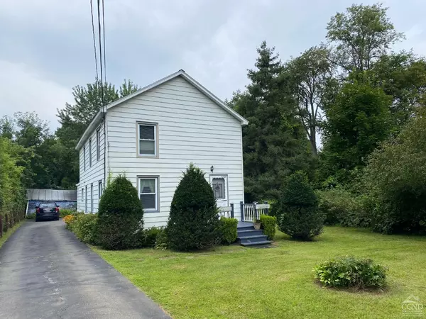 825 County Route 25, Stuyvesant, NY 12174