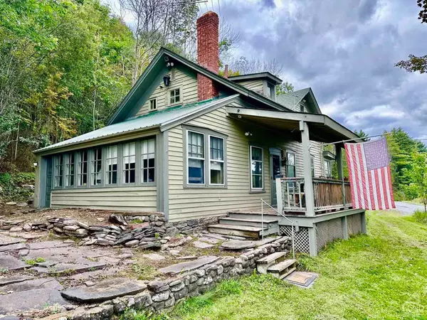 Jewett, NY 12444,725 Route 17