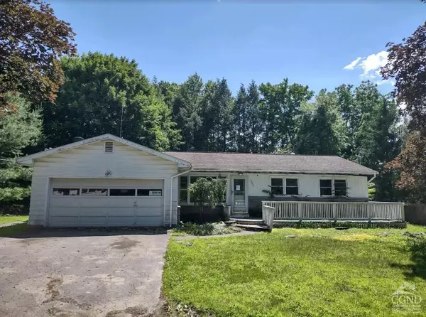 6002 Marion BLVD, Valatie, NY 12184