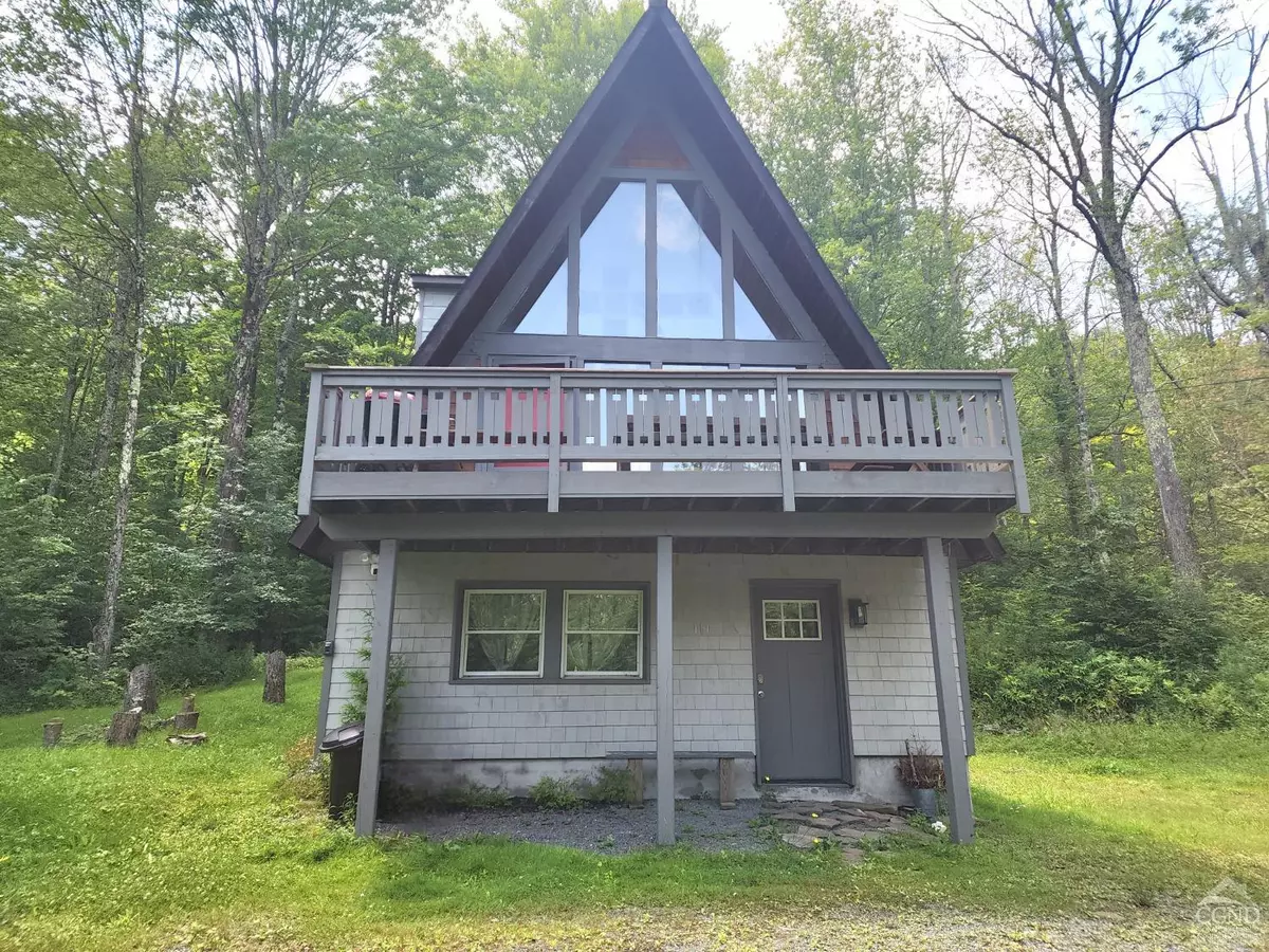 Hunter, NY 12442,111 Lake RD