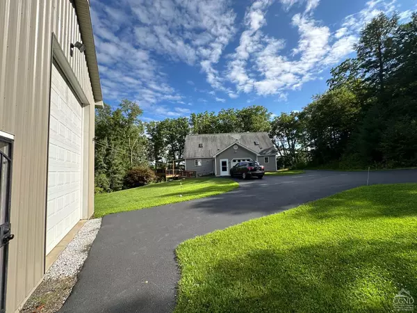 Stephentown, NY 12168,55 knapps RD