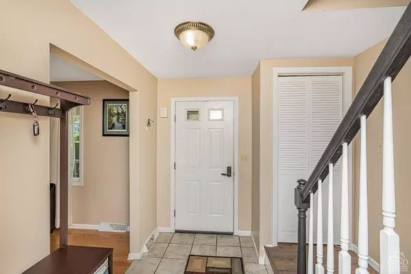 Bethlehem, NY 12054,26 Maywood RD