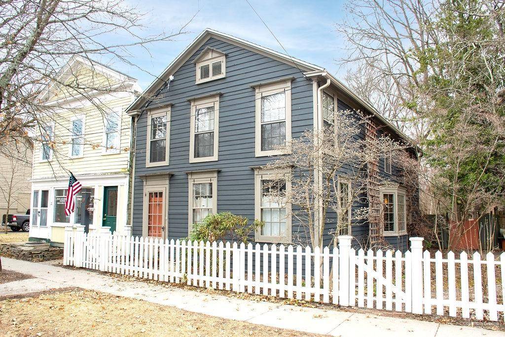 10 Hudson ST, Kinderhook, NY 12106