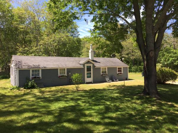 16 Heath Hen Lane, Vineyard Haven, MA 02568