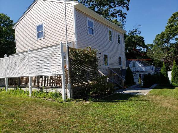 Vineyard Haven, MA 02568,19 Renear Street