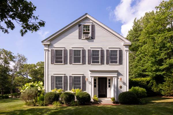 227 Lake Street, Vineyard Haven, MA 02568