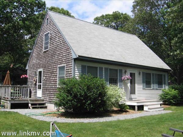 13 Hvoslef Way, Vineyard Haven, MA 02568