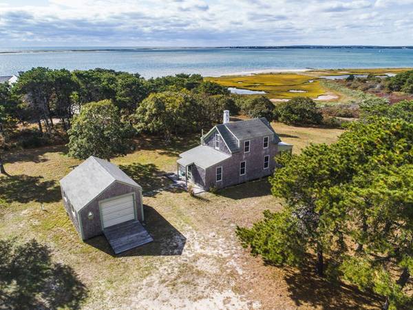 51 Harbor View Avenue, Edgartown, MA 02539