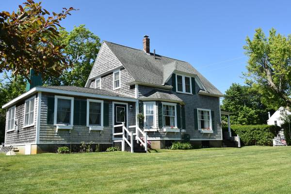 44 Edgartown Road, Vineyard Haven, MA 02568