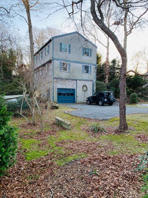 14 Franklin Terrace, Vineyard Haven, MA 02568