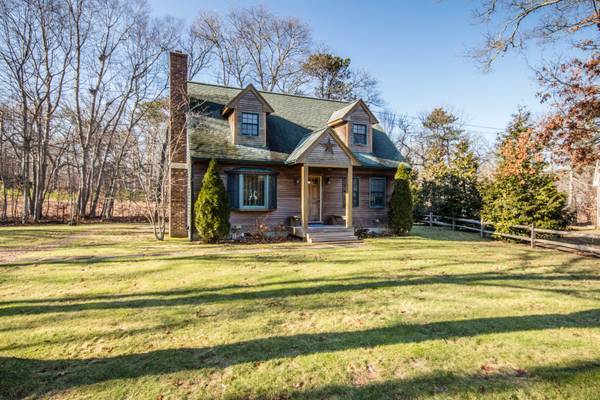 70 Goah Way, Vineyard Haven, MA 02568